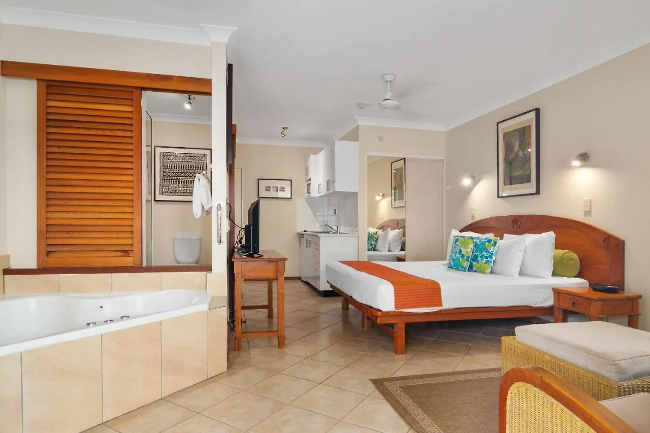 Hibiscus 52 - Fabulous Location 3 Minutes Walk To Beach And Macrossan St Port Douglas
